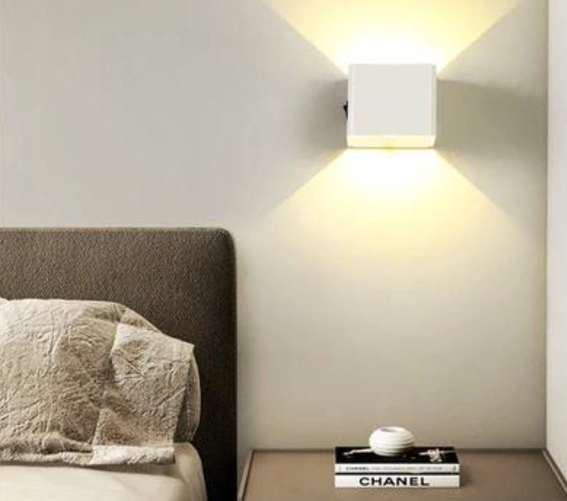 Oplaadbare draadloze Luna muurlamp